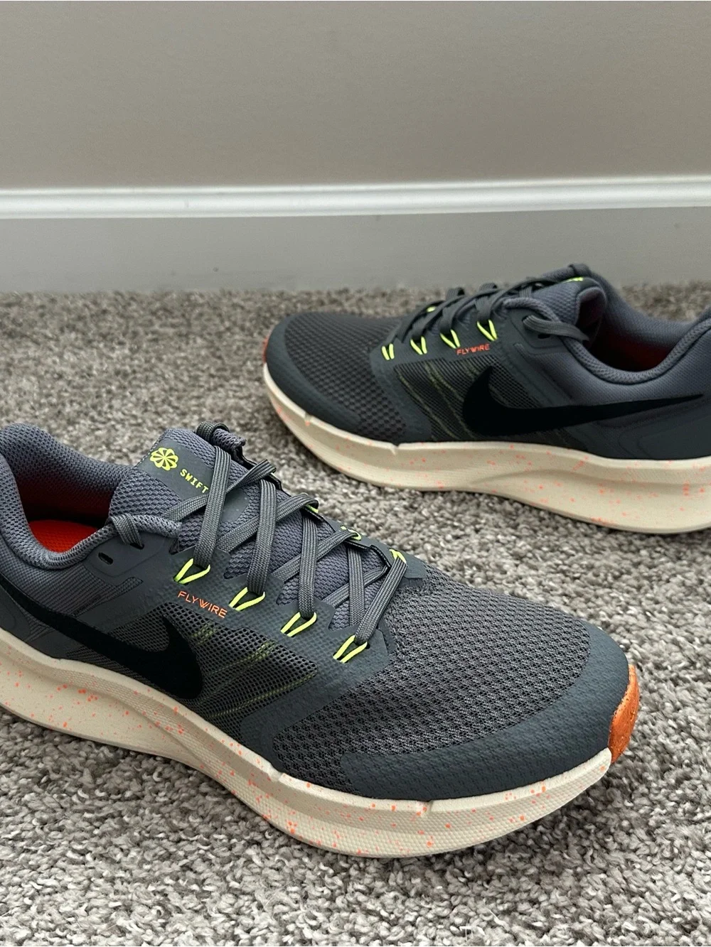 Nike men run